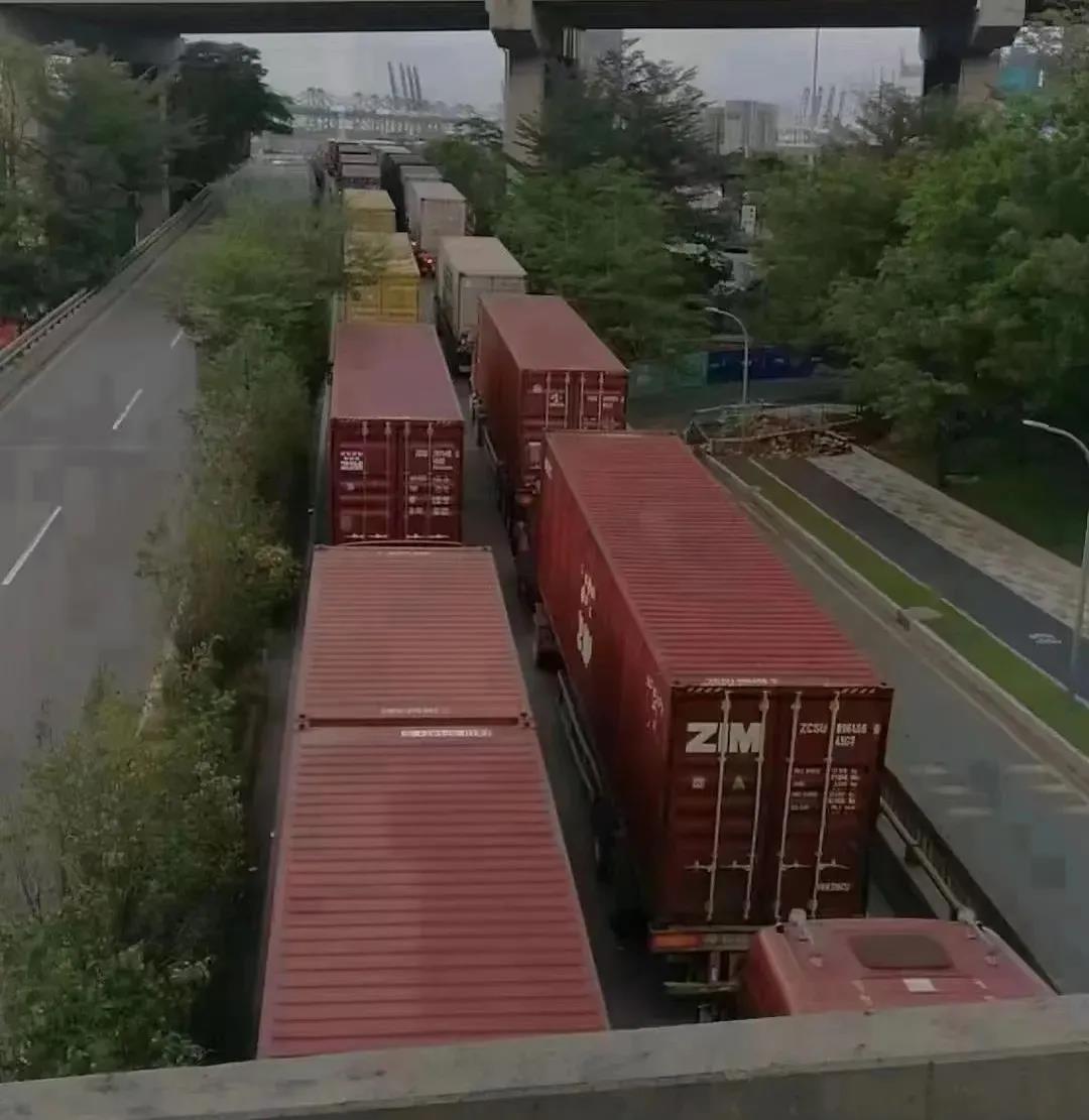 緊急通知！深圳鹽田港宣布：暫停接收出口重柜??！