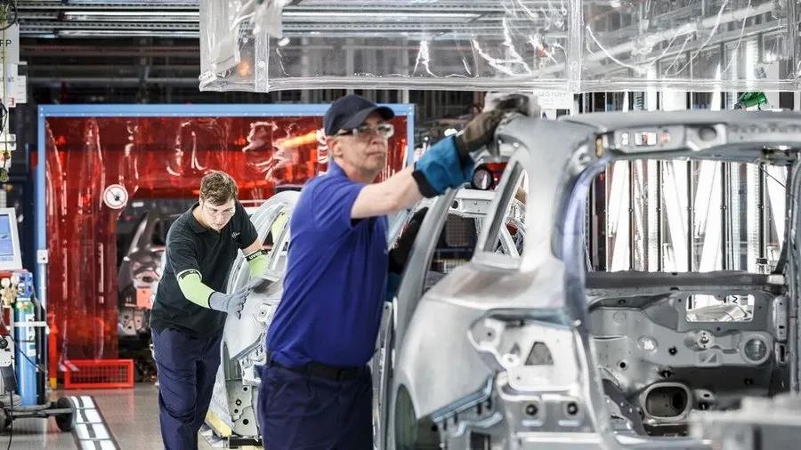 拜登命令：75天內，不打疫苗，就解雇！市場最大風險卻是……