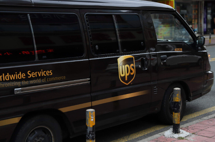 8億美元出售貨運子公司，UPS何出此轍？