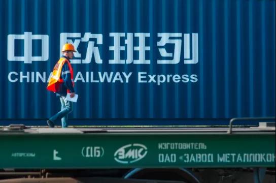 疫情致邊境延誤加劇，中歐班列、卡班運價飆升！