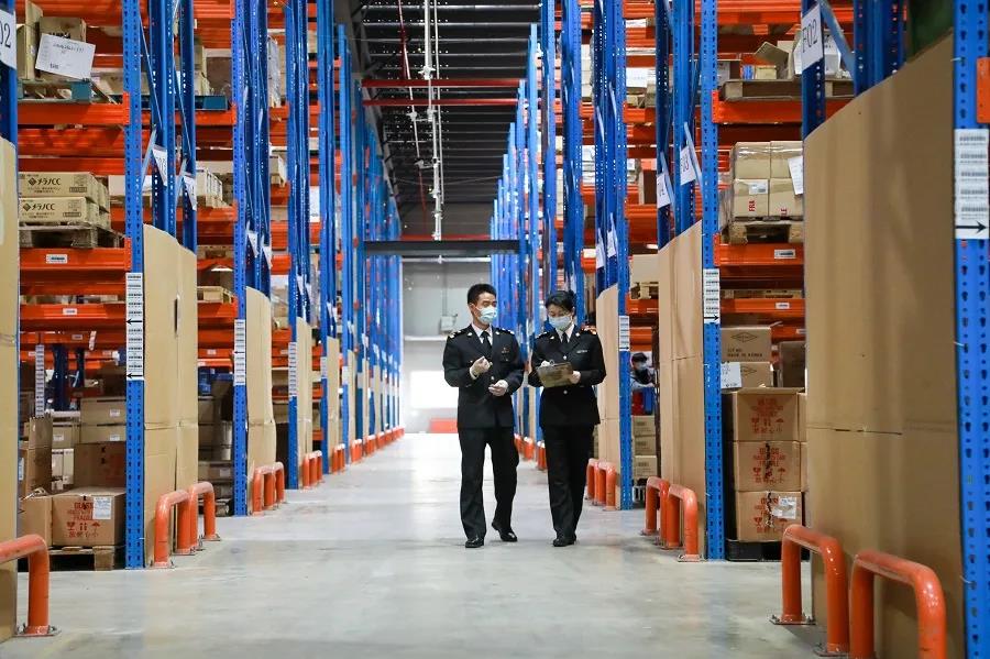 驗(yàn)放進(jìn)出口清單24.5億票，增長(zhǎng)63.3%，我國(guó)跨境電商增長(zhǎng)迅猛！